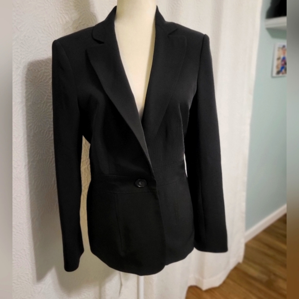 Jones New York Black Women's suit jacket NWOT